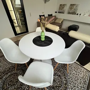 Cosy 1 Bedroom 900m From Appartement