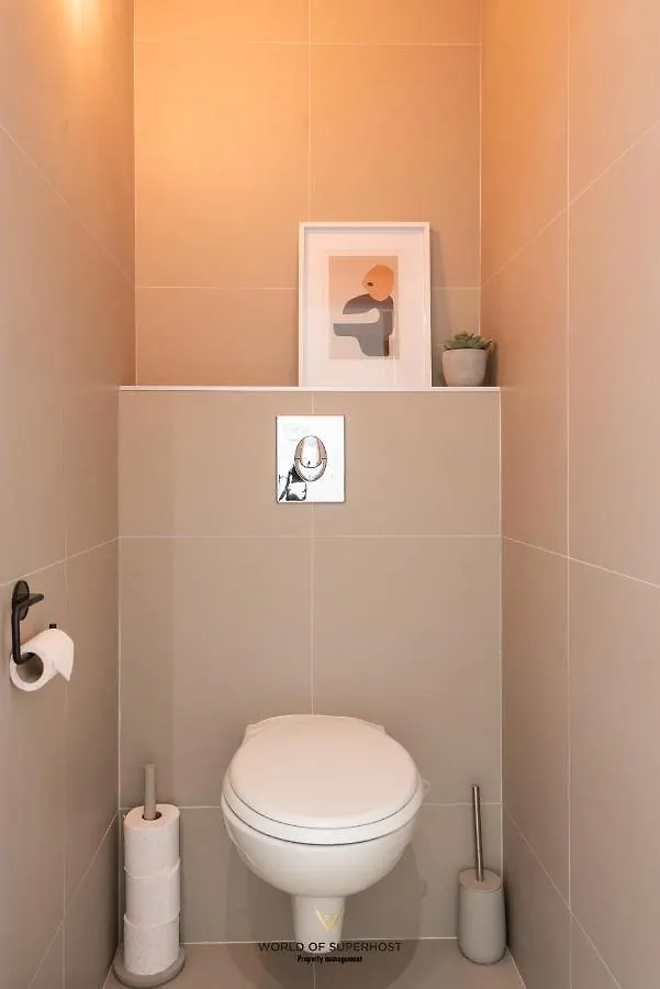 Nice Bright Apartment Near The Sea And The Marina Oostende 0*,  België